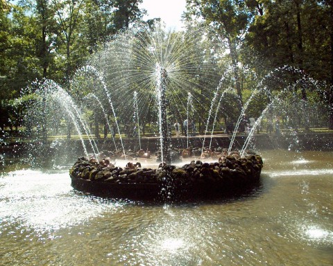 Sun fountain