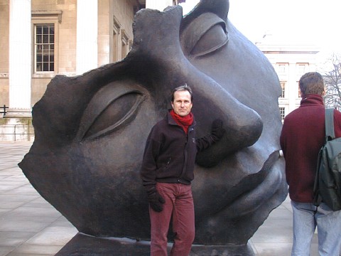 British Museum, forecourt
