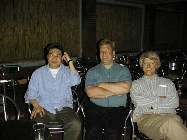2001_04_27-02_10_43
